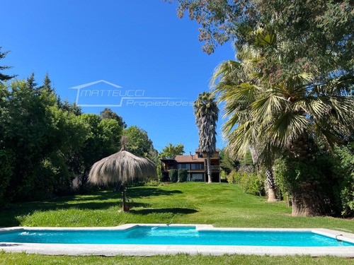 Linda Casa A Orilla De Lago