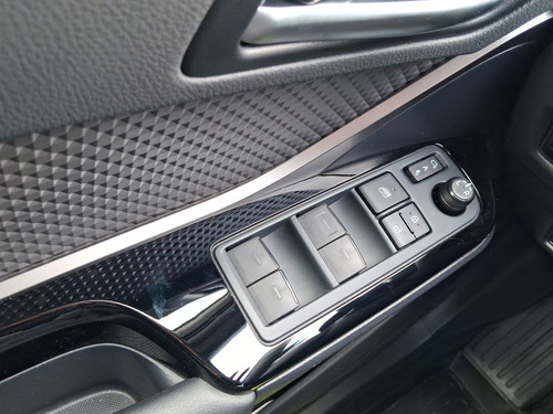 Toyota Chr Luxury Hibrido 2023 - Revisado Mecanicamente