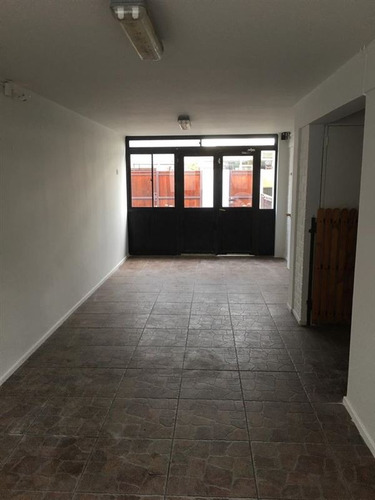 Casa Comercial Tres Piso , 3 Amplias Sala De Espera .