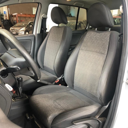 Imagem 13 de 15 de Volkswagen Fox 1.0 Mi Trendline 8v