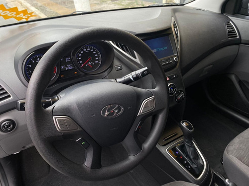 Imagem 4 de 15 de Hyundai Hb20s Hb20s Sedan 1.6 Comfort Style 16v Flex 4p...