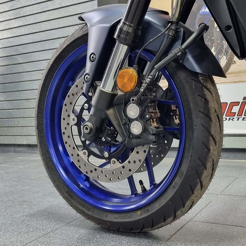 Imagen 8 de 13 de Moto Yamaha Mt 09-900cc Nueva De Agencia 0km - Año 2022