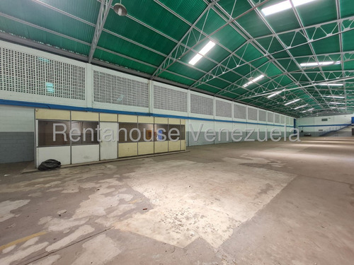 Maria Elena Oropeza Alquila Excelente Ubicación Galpón Comercial 1100 M2 En Zona Industrial 3, Lara#25-9915