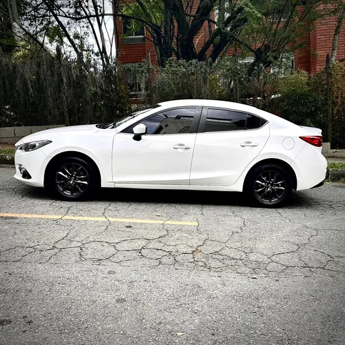 Mazda 3 2.0 Touring