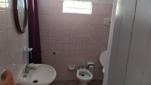 Dueño Alquila Casa Semiamoblada En Ciudad De Durazno Con Amplio Terreno