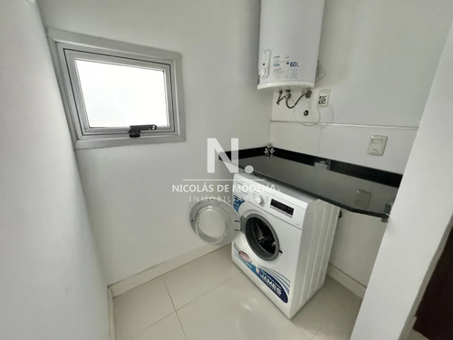 Frente Al Mar Apartamento En Venta De 2 Dormitorios En Mansa Con Parrillero Propio