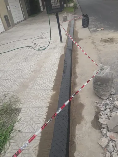 Picapedrero Bajada De Cordón