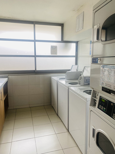 Arriendo Departamento De 1 Dormitorio Con Balcon