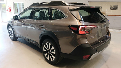 Subaru Outback 2.5 Limited Es