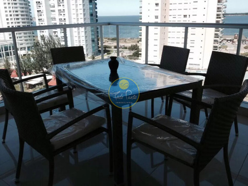 Apartamento Playa Mansa,punta Del Este , 2 Dormitorios 2 Baños Para 4 Personas A 50 Metros De La Playa 