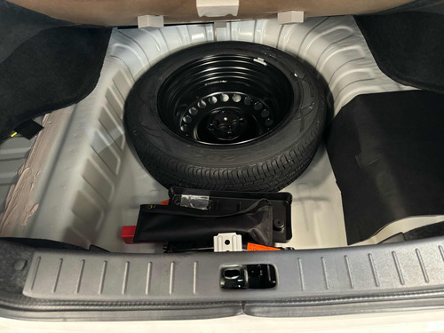 Nissan V-DRIVE TM A/C AUDIO A/C AUDIO