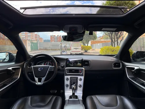 Volvo S60 2.0 T4 Drive-e R-design