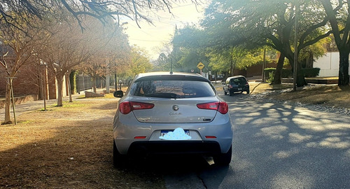 Imagen 3 de 17 de Alfa Romeo Giulietta 2016 1.4 Progression 120cv Mt6