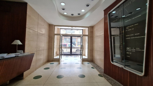 Venta De Oficina Monserrat Reciclada Toda Exterior