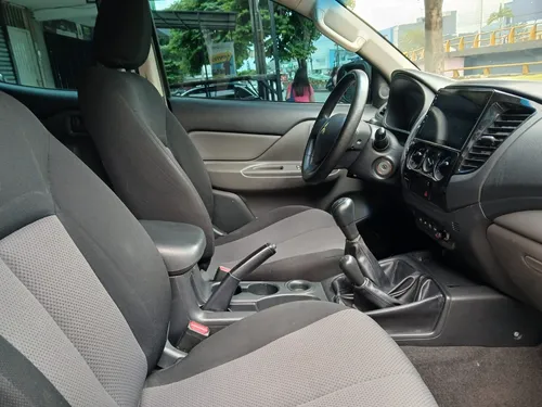 Mitsubishi L200 2.5l
