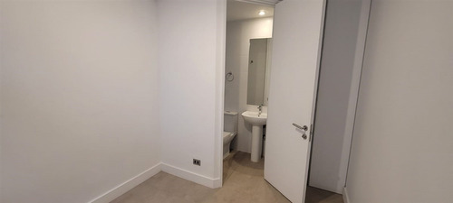 Casa En Arriendo De 6 Dorm. Colegio Huinganal