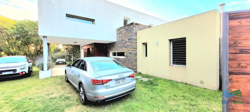 Alquiler De Casa Nueva En Berverly Hills Punta Del Este De 4 Dormitorios