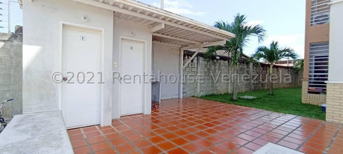 Imagen 3 de 30 de Apartamento En P/b De 3h, 2b, S/c En Venta En Cabudare, Resd. La Llovizna, Cod. 22-10621. Arnaldo López, Tlf. 04245257450, Lara, Venezuela