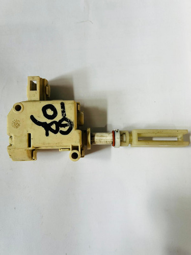 Actuador De Cerradura De Pta De Gol G5 N.p. 5u5959775