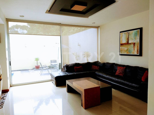 Casa En Venta En Residencial Esmeralda Norte, Colima, Col.