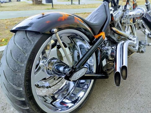 Imagen 1 de 9 de Red Neck Custom