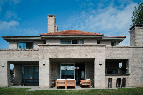 Imagen 7 de 12 de Casa En Venta Barrio Cerrado 4 Dormitorios