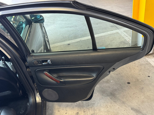 Volkswagen Bora 1.8 T Highline