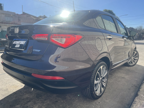 Fiat Cronos 1.8 16v Precision