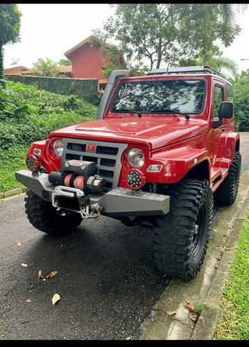 Troller T4 2014 3.2 2p