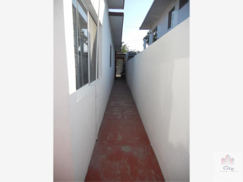 Imagen 2 de 12 de Casa Sola En Venta Amapolas I