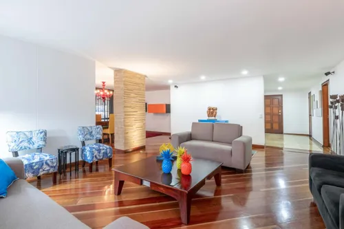 Apartamento En Venta En El Nogal. Cod V5086