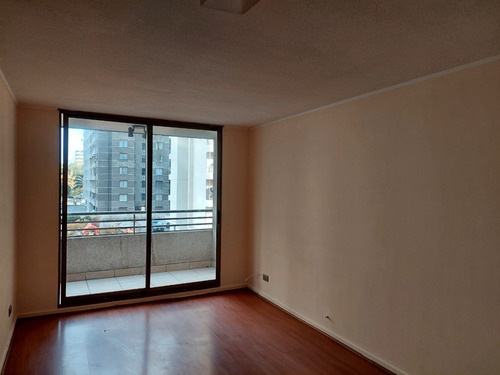 Departamento En Venta De 2 Dorm. En Macul