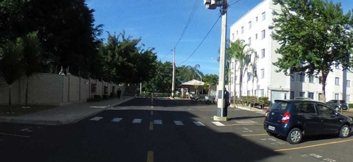 Aluguel De Apartamentos / Padrão Na Cidade De São Carlos 26429