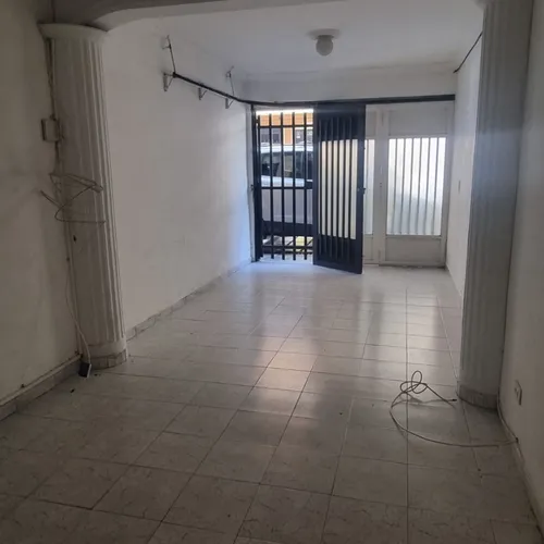 Casa Con Parqueadero Interno
