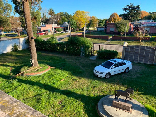 Venta Gran Terreno Mas Casa Mas Salones Mas Galpones