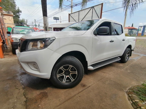 Nissan NP300 2.4 Doble Cabina Se Aa Pack Seg Mt