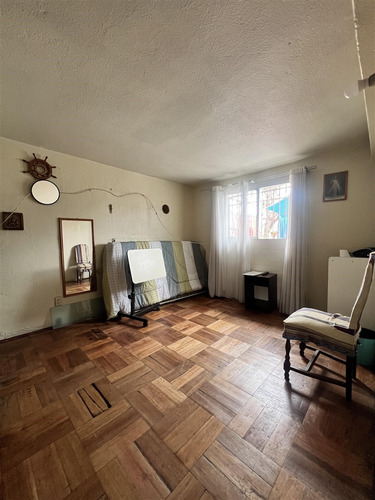 Se Vende Casa De 3h, 2b En Tranquilo Barrio Residencial