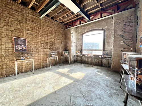 Casona Barrio Concha Y Toro En Obra Gruesa Hotel O Deptos.