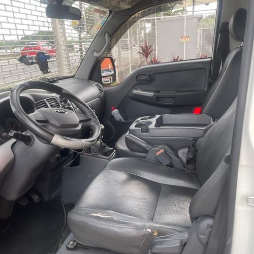 Kia Bongo 2.5 Std 4x2 Rs Turbo S/ Carroceria 2p