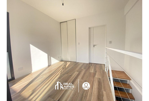 Departamento Ph En Venta En Capital Federal, Buenos Aires, Argentina