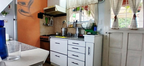 Venta Ph 3 Ambientes C/patio Luzuriaga - Permuta