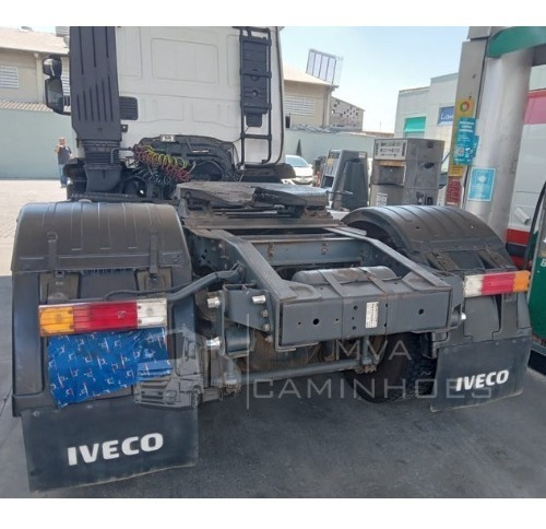 Imagem 9 de 10 de Caminhão Iveco Strallis Ano 2011 4x2 Super Conservado