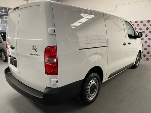 Imagen 4 de 18 de Citroën Jumpy 1.6 Hdi Business 2022