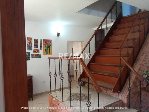 Imagen 12 de 21 de Liliana Martinez Remax Vende Casa En Las Morochas Con Piscina. Excelente Potencial Cd 135669