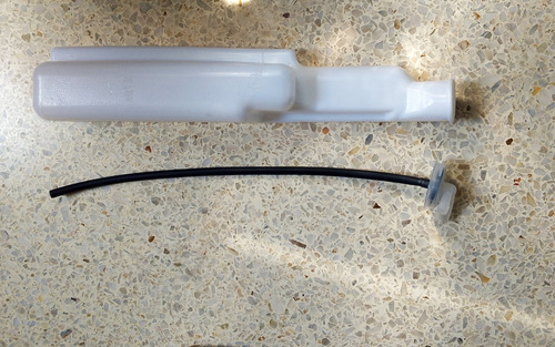 Envase De Radiador Mitsubishi, Signo, Lancer 1,3 Ck5 1,8