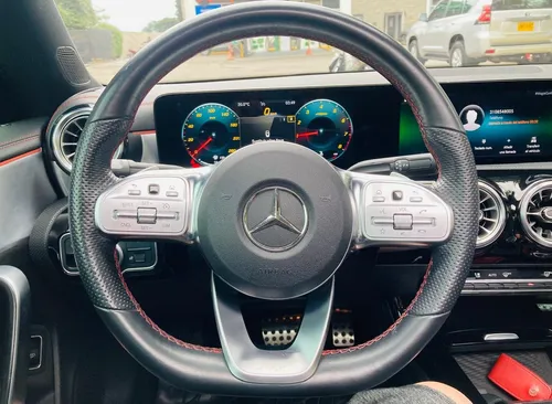 Mercedes-Benz Clase CLA 1.3 Cla 180 Amg Line At