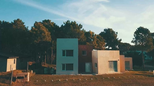 Imagen 8 de 19 de Vendo Casa En Pinamar De La Deriva Y Calandria
