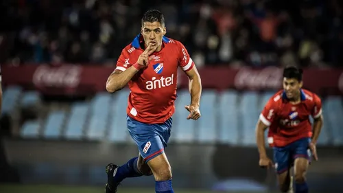 Camiseta De Nacional Roja 2022 #9