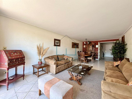 Departamento En Venta De 4 Dorm. En Las Condes
