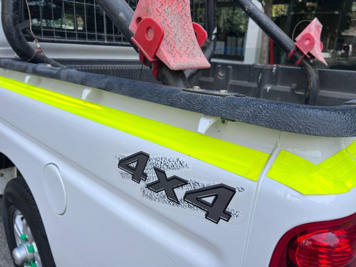 Mahindra Pik-Up DCAB CRDE MT 4X4 2.2